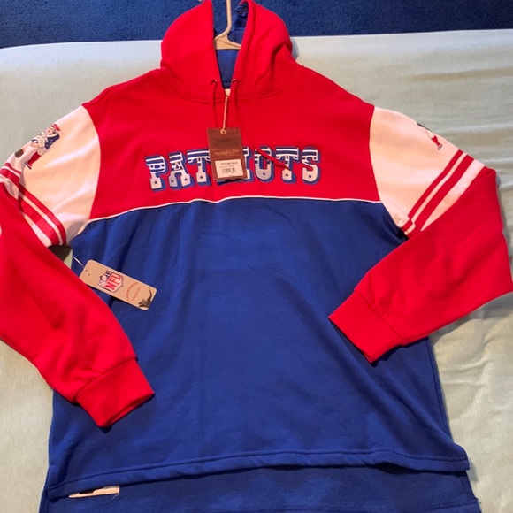Mitchell & Ness Tops - Mitchell & Ness Patriots Pullover Hoodie